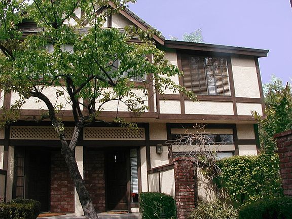 Outside Entrance to unit (end unit on right side)