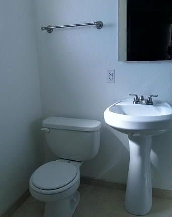 3rd image of 6508 E Lewis Ave
