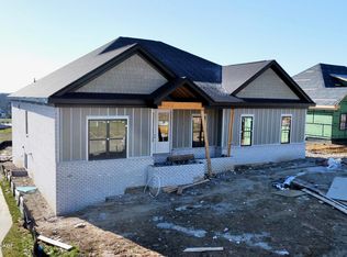 37 Thomas Farm Dr, Louisville, KY