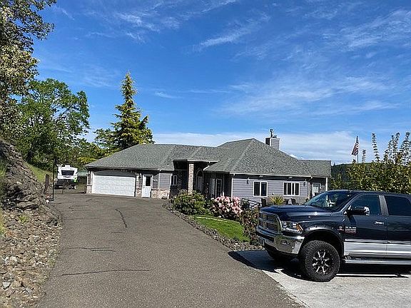 Paved Driveway to home