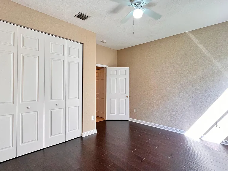 9546 Worswick Ct — Photo 33