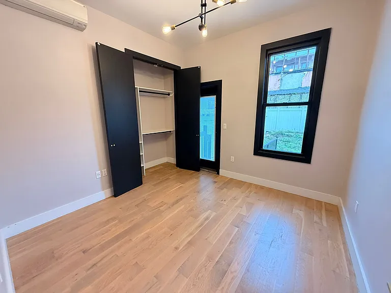 172 New York Ave #19E — Photo 8
