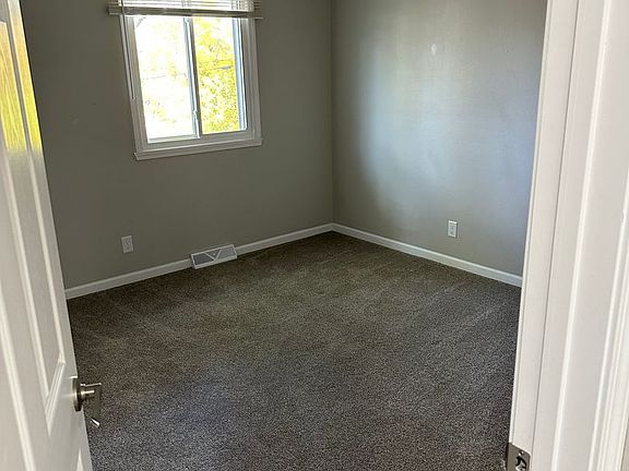 2nd image of 3039 Jacqueline Ct APT 6
