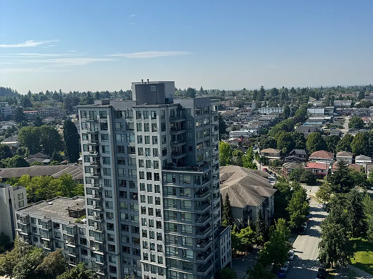 3528 Vanness Ave — Photo 20
