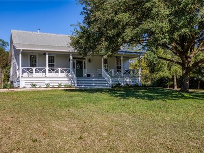 1598 Tiemann Rd, New Ulm, TX, 78950