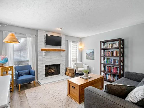 7510 Holly Hill Dr APT 121, Dallas, TX 75231