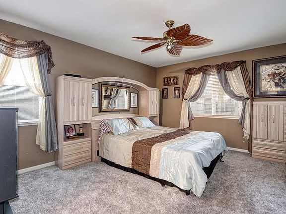 2nd image of 2633 Meadowlark Cir