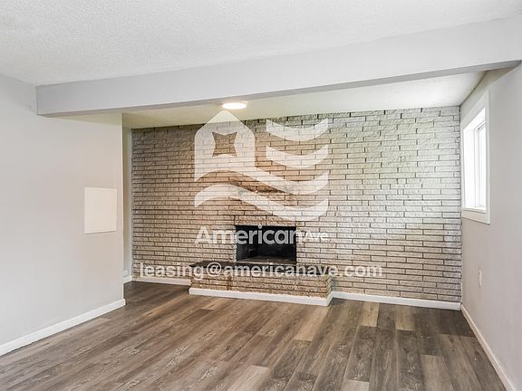 3-Living Room