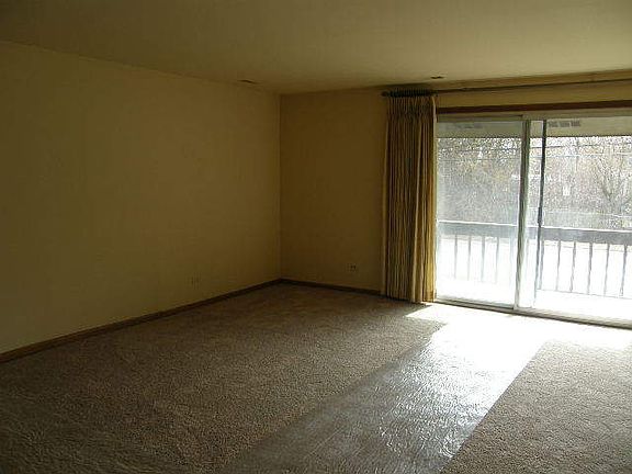 2nd image of 704 E Glenwood Dyer Rd #A