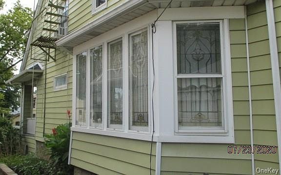 5th image of 129 Wallace Ave
