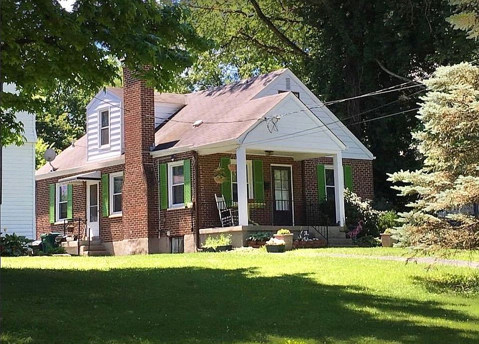 1st image of 135 Millsdale St