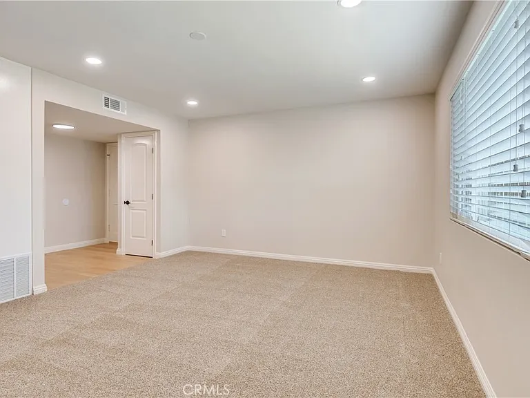 11119 Poplar St #D — Photo 8