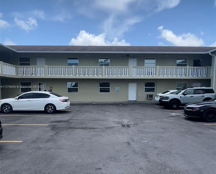 1st image of 601 S Flagler Ave APT 15