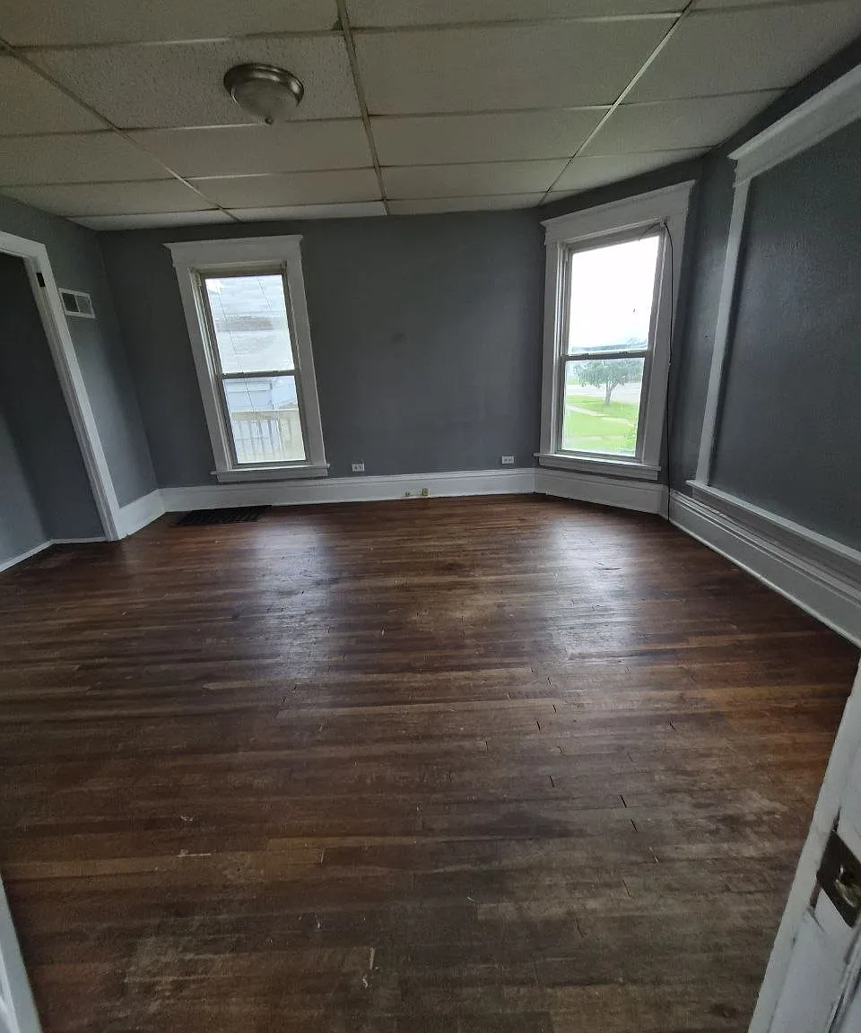 2 bed, 1852 sqft, $850 — Photo 4