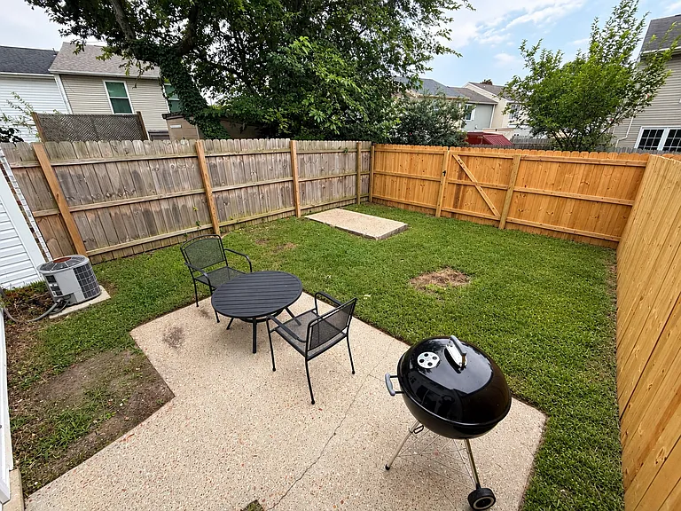 649 Governors Way — Photo 21