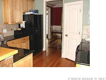 3rd image of 6215 Hayden Dr