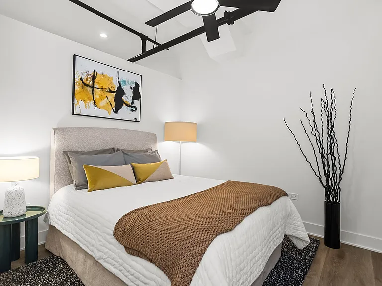The Evergreen Lofts — Photo 7
