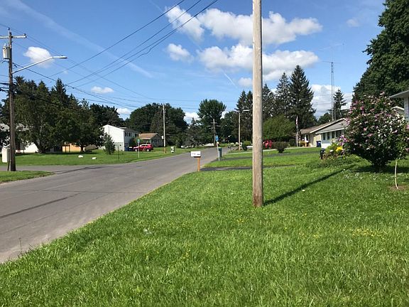 5th image of 302 Idlewood Blvd