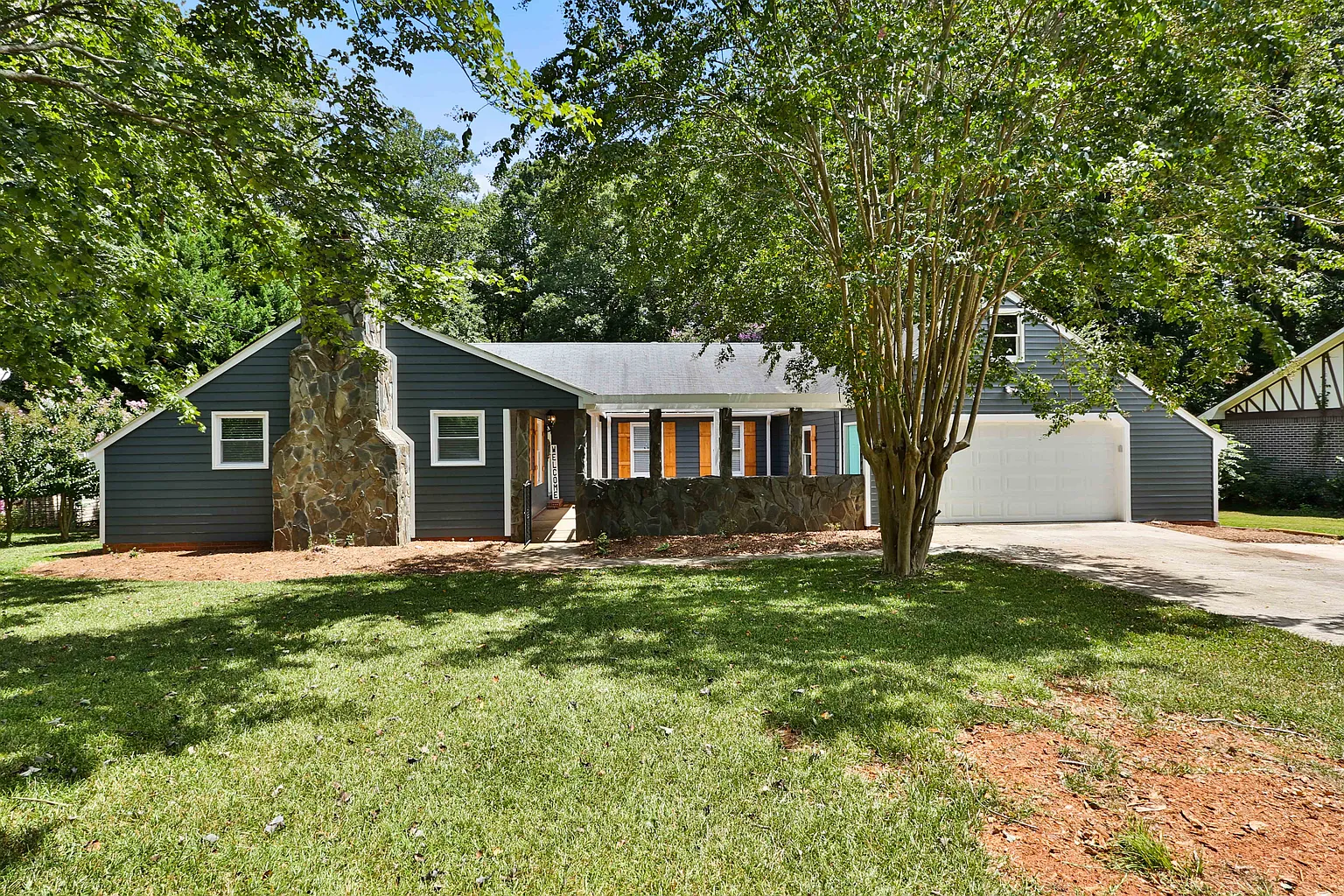 2211 Honeybee Creek Dr photo 1
