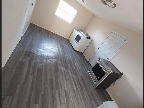 5th image of 216 Pico Street