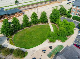 119 E Railroad Ave, Bartlett, IL