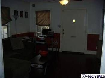 2nd image of 901 N El Molino Ave