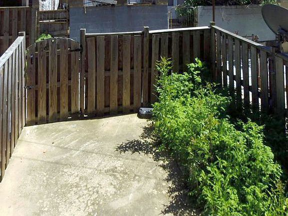 3rd image of 1219 Glyndon Ave