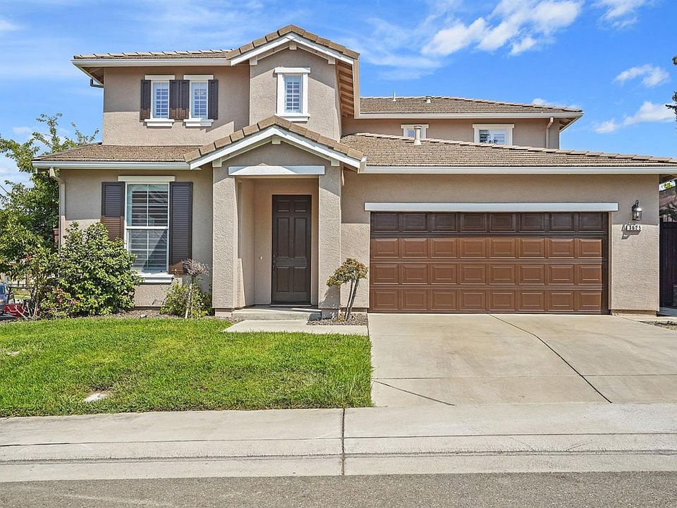 2nd image of 3825 Sierra Gold Dr