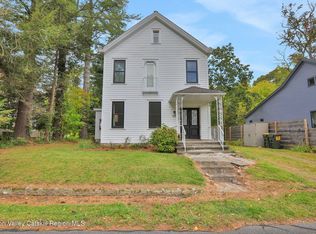 1015 Creek Locks Rd, Rosendale, NY 12472