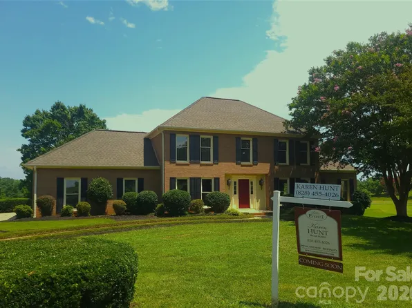 18 Meandering Way, Granite Falls, NC 28630