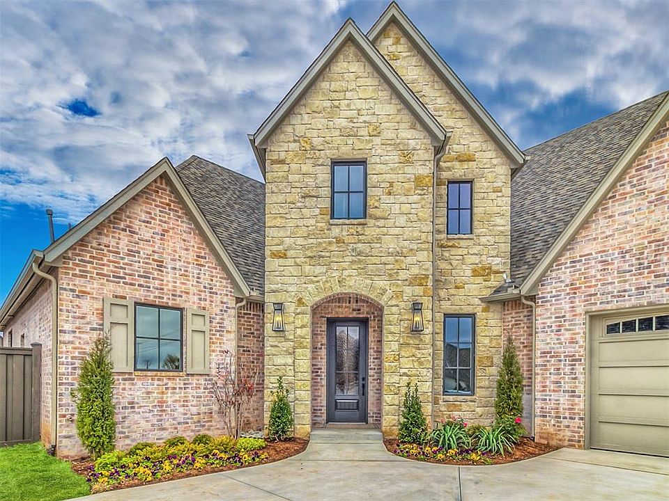 1st image of 16425 Loire West Dr