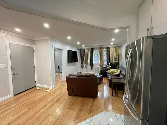 Rented by ATM Realty Service Inc | media 4