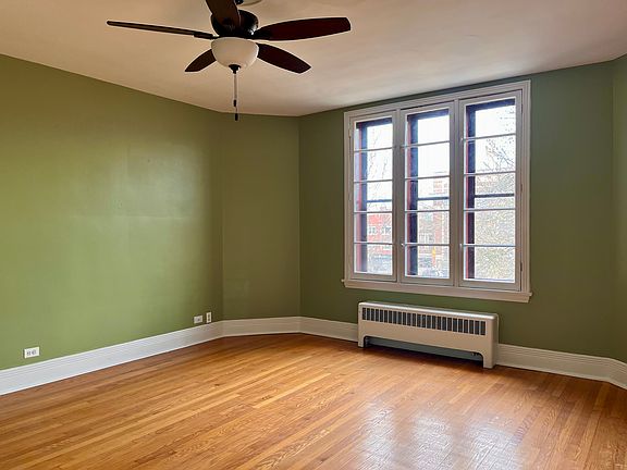 3rd image of 2450 N Kedzie Blvd #3