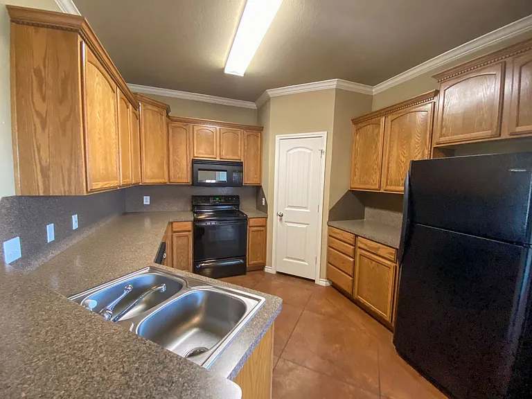 3024 Beauford St — Photo 4