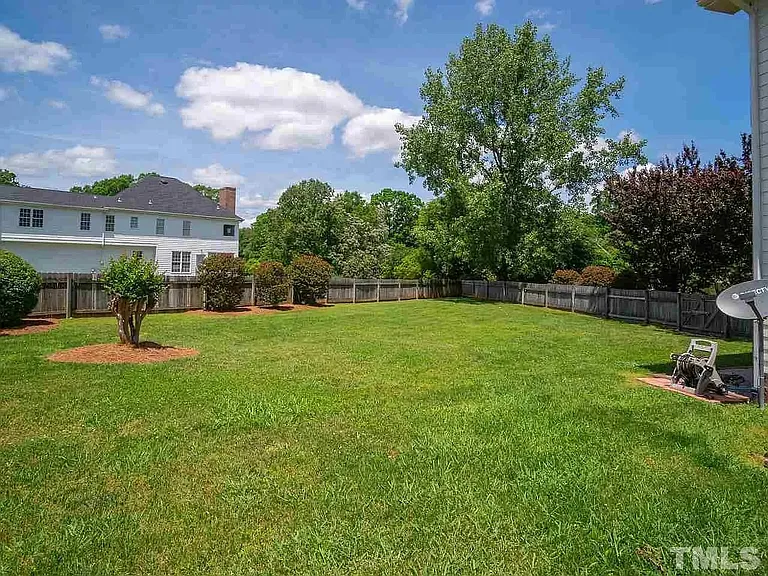 Black Willow Ct — Photo 12