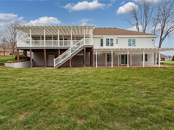 3rd image of 4203 SE Willow Ridge Ct