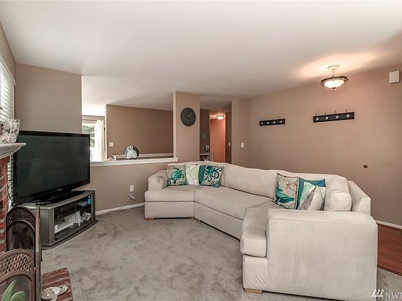 5th image of 7910 NE Beachwood Ave