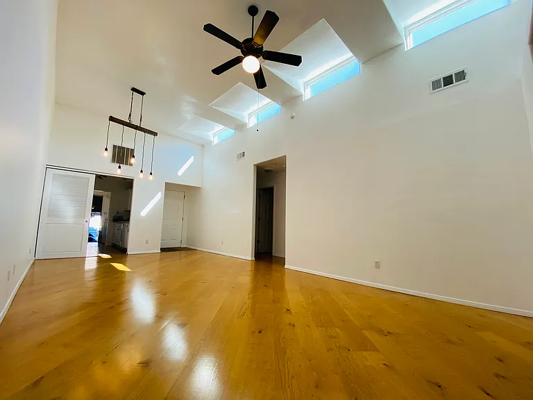 1729 Cliffside Dr NW — Photo 7