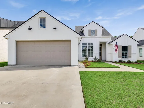 114 Cape Town Ave, Youngsville, LA 70592