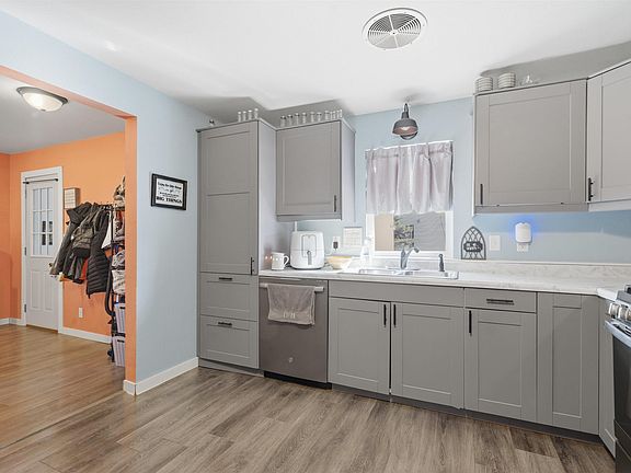 2nd image of 708 3rd St SE