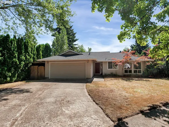 10470 SW Tarpan Dr, Beaverton, OR 97008