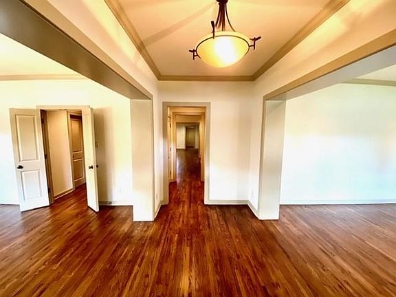 3rd image of 5204 El Campo Ave