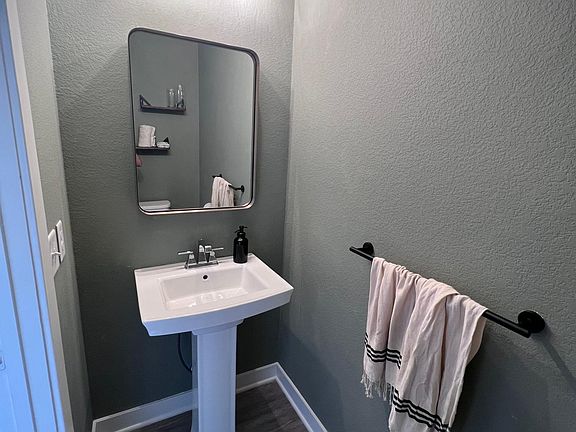 2nd image of 311 Vinca Ct