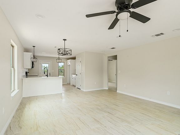 5th image of 514 Linda Vista