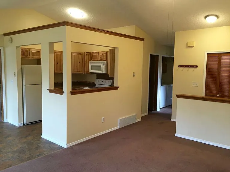 6460 Mohican Dr — Photo 6