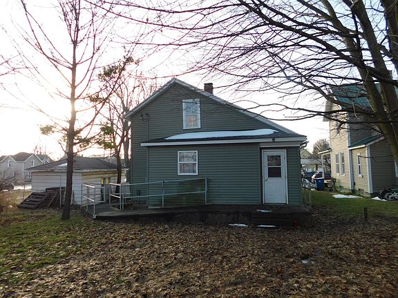 5th image of 332 3rd St