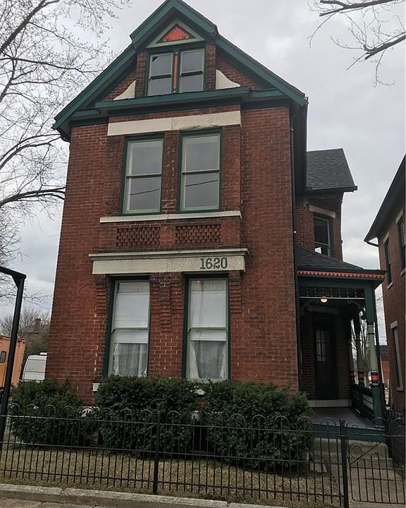 1st image of 1620 E 3rd St