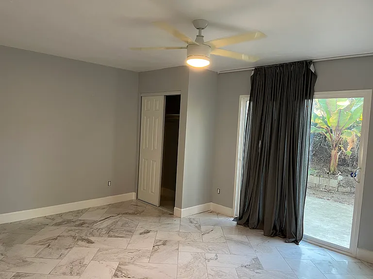 Silver Oak Ln — Photo 9