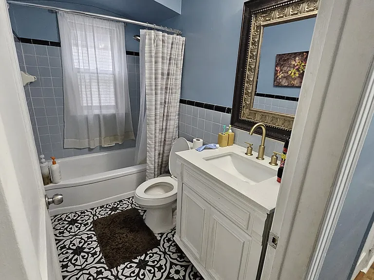 20984 Dexter Blvd — Photo 11