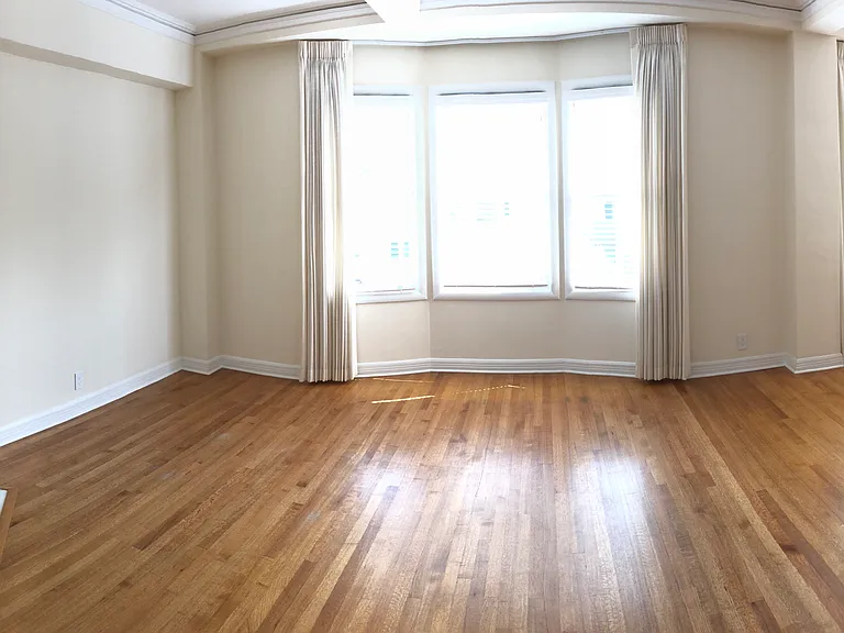 Spacious living room with fireplace